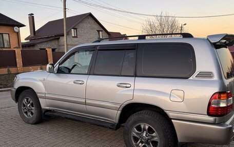 Toyota Land Cruiser 100 рестайлинг 2, 2006 год, 2 900 000 рублей, 7 фотография