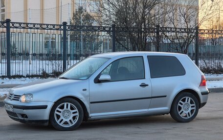 Volkswagen Golf IV, 2001 год, 450 000 рублей, 2 фотография