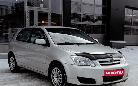 Toyota Corolla, 2004 год, 750 000 рублей, 3 фотография