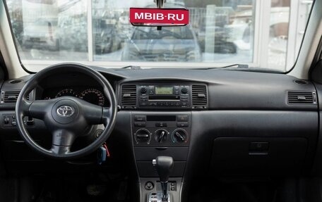 Toyota Corolla, 2004 год, 750 000 рублей, 10 фотография