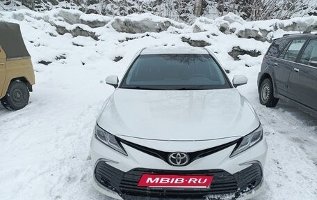 Toyota Camry, 2021 год, 2 700 000 рублей, 2 фотография