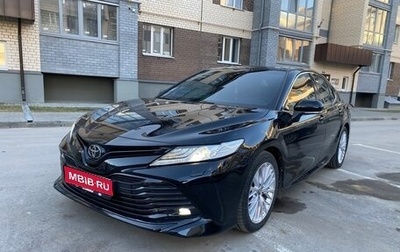 Toyota Camry, 2018 год, 3 290 000 рублей, 1 фотография