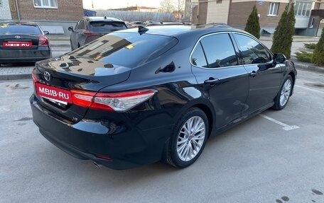 Toyota Camry, 2018 год, 3 290 000 рублей, 4 фотография