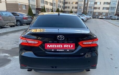 Toyota Camry, 2018 год, 3 290 000 рублей, 5 фотография