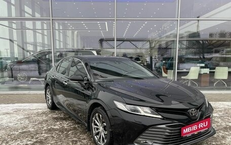 Toyota Camry, 2019 год, 2 949 000 рублей, 2 фотография