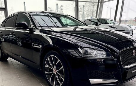 Jaguar XF II, 2019 год, 3 000 000 рублей, 5 фотография