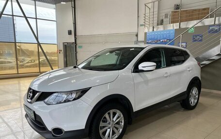 Nissan Qashqai, 2016 год, 1 799 900 рублей, 3 фотография