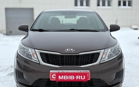 KIA Rio III рестайлинг, 2015 год, 965 000 рублей, 2 фотография