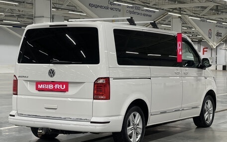 Volkswagen Multivan T6 рестайлинг, 2018 год, 3 359 000 рублей, 5 фотография