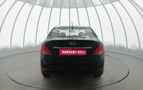 Hyundai Solaris II рестайлинг, 2015 год, 880 000 рублей, 6 фотография