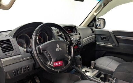 Mitsubishi Pajero IV, 2014 год, 2 700 000 рублей, 6 фотография