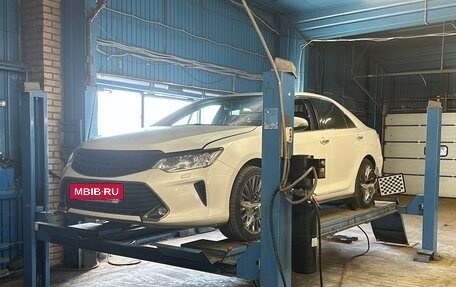 Toyota Camry, 2016 год, 2 700 000 рублей, 2 фотография