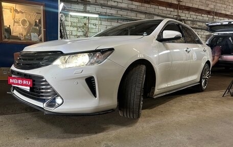 Toyota Camry, 2016 год, 2 700 000 рублей, 8 фотография