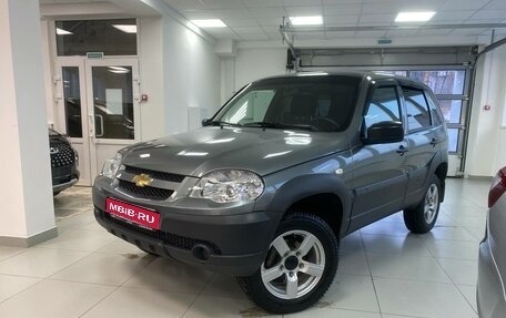 Chevrolet Niva I рестайлинг, 2019 год, 880 000 рублей, 1 фотография