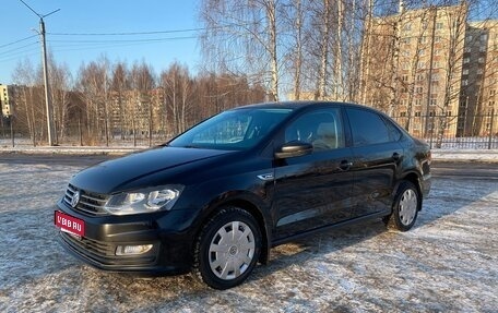 Volkswagen Polo VI (EU Market), 2018 год, 1 230 000 рублей, 1 фотография