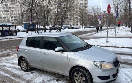 Skoda Fabia II, 2014 год, 1 000 000 рублей, 2 фотография