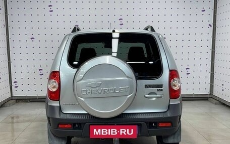 Chevrolet Niva I рестайлинг, 2017 год, 850 000 рублей, 6 фотография