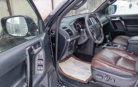 Toyota Land Cruiser Prado 150 рестайлинг 2, 2018 год, 5 090 000 рублей, 8 фотография