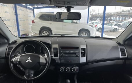 Mitsubishi Outlander III рестайлинг 3, 2010 год, 1 199 000 рублей, 11 фотография