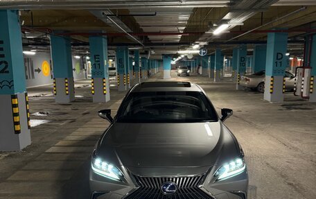 Lexus ES VII, 2019 год, 3 990 000 рублей, 1 фотография