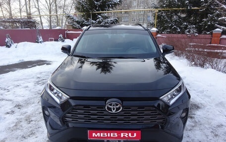 Toyota RAV4, 2019 год, 3 380 000 рублей, 1 фотография