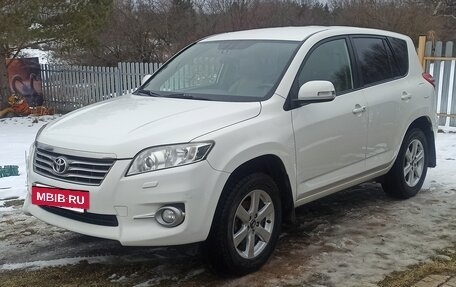 Toyota RAV4, 2011 год, 1 550 000 рублей, 2 фотография