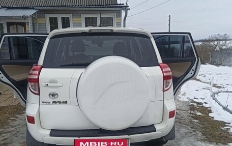 Toyota RAV4, 2011 год, 1 550 000 рублей, 4 фотография