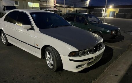 BMW 5 серия, 1999 год, 299 999 рублей, 2 фотография