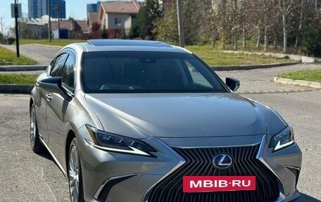 Lexus ES VII, 2019 год, 3 990 000 рублей, 9 фотография