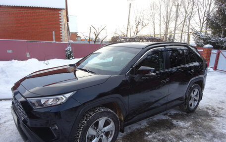 Toyota RAV4, 2019 год, 3 380 000 рублей, 8 фотография