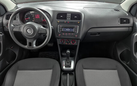 Volkswagen Polo VI (EU Market), 2013 год, 809 000 рублей, 13 фотография