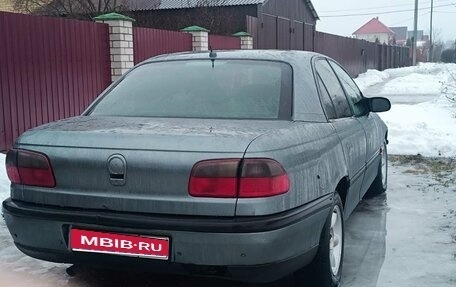 Opel Omega B, 1999 год, 230 000 рублей, 1 фотография