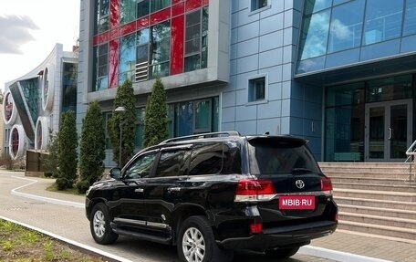 Toyota Land Cruiser 200, 2015 год, 6 500 000 рублей, 2 фотография