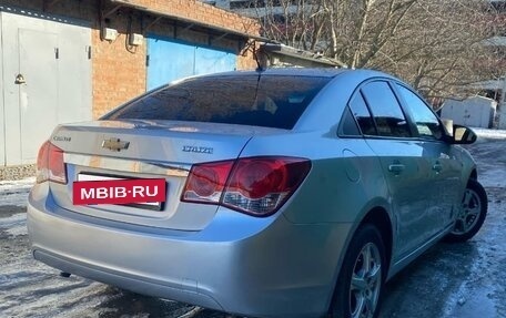 Chevrolet Cruze II, 2010 год, 795 000 рублей, 2 фотография