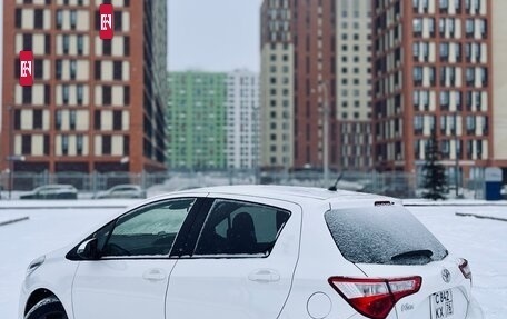 Toyota Vitz, 2019 год, 1 099 000 рублей, 6 фотография