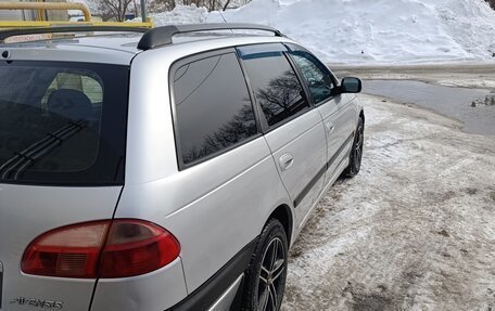 Toyota Avensis III рестайлинг, 2001 год, 558 000 рублей, 8 фотография