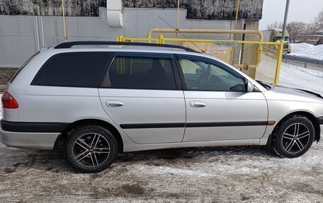 Toyota Avensis III рестайлинг, 2001 год, 558 000 рублей, 5 фотография