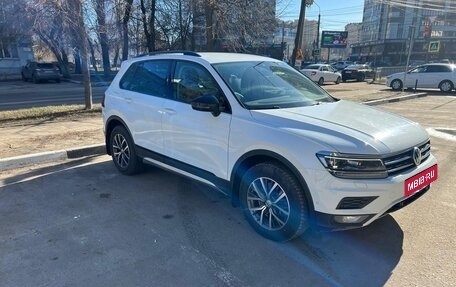 Volkswagen Tiguan II, 2019 год, 3 100 000 рублей, 1 фотография