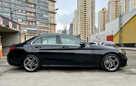 Mercedes-Benz C-Класс, 2019 год, 3 500 000 рублей, 24 фотография