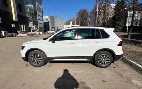 Volkswagen Tiguan II, 2019 год, 3 100 000 рублей, 5 фотография