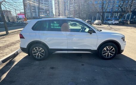 Volkswagen Tiguan II, 2019 год, 3 100 000 рублей, 6 фотография