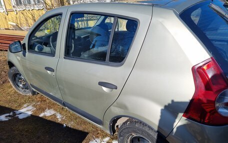 Renault Sandero I, 2012 год, 560 000 рублей, 3 фотография