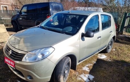 Renault Sandero I, 2012 год, 560 000 рублей, 2 фотография