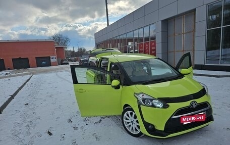 Toyota Sienta II, 2018 год, 1 490 000 рублей, 10 фотография