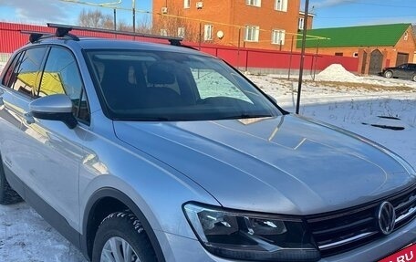 Volkswagen Tiguan II, 2017 год, 2 450 000 рублей, 2 фотография