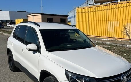 Volkswagen Tiguan I, 2011 год, 1 300 000 рублей, 2 фотография