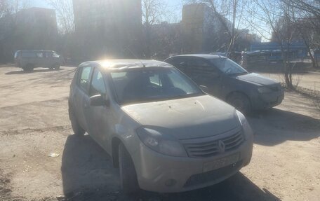 Renault Sandero I, 2014 год, 377 000 рублей, 2 фотография