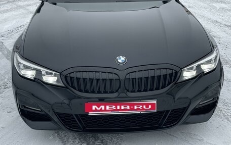 BMW 3 серия, 2019 год, 4 000 000 рублей, 2 фотография