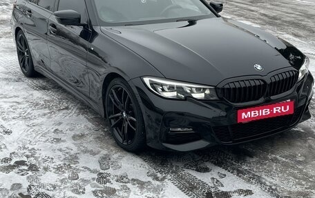 BMW 3 серия, 2019 год, 4 000 000 рублей, 17 фотография