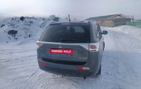 Mitsubishi Outlander III рестайлинг 3, 2013 год, 1 250 000 рублей, 1 фотография